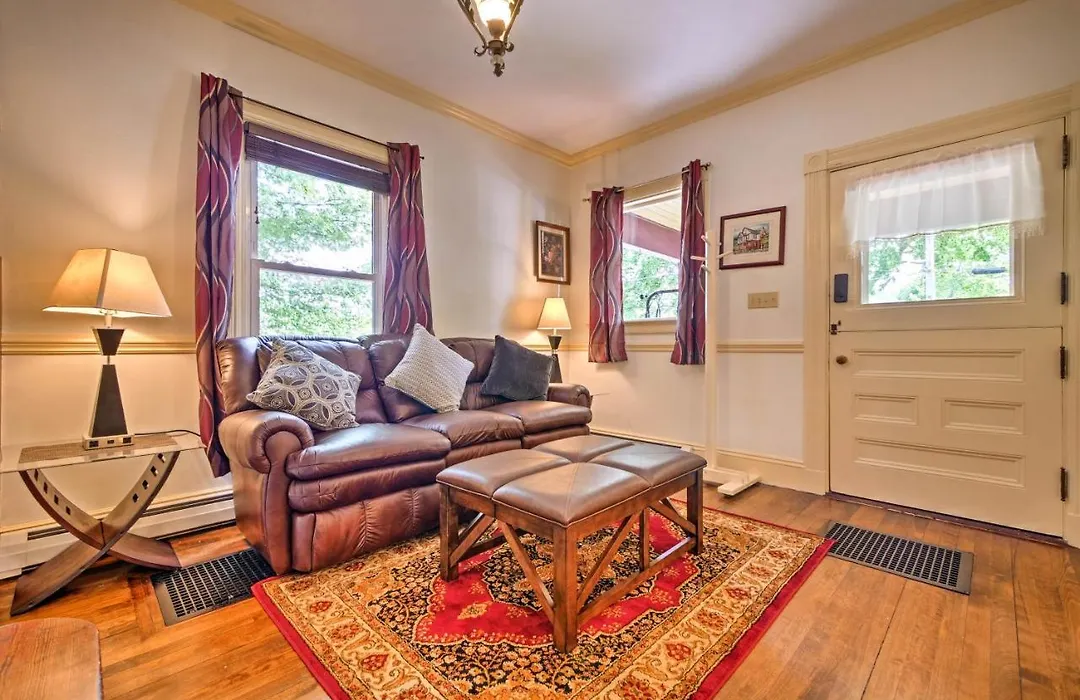 Central Bar Harbor Home, Walk To The Shore & Town!-1