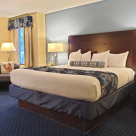 Bar Harbor Manor-3